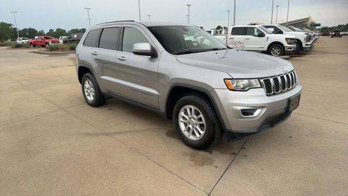 2020 Jeep Grand Cherokee Laredo