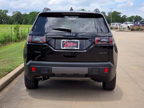 Diamond Black 2026 Jeep Cherokee LAREDO/LIMITED