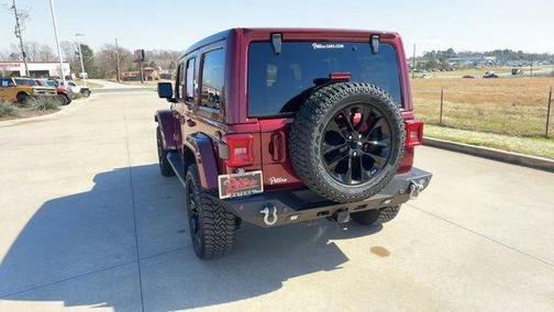 2021 Jeep Wrangler Unlimited Sahara Altitude