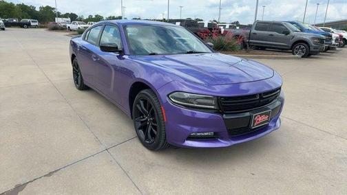 Plum Crazy Pearlcoat 2018 Dodge Charger SXT Plus