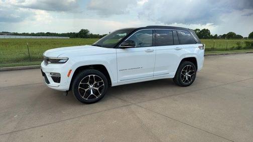2025 Jeep Grand Cherokee Summit