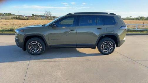 2026 Jeep Cherokee LAREDO/LIMITED