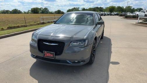 Ceramic Gray 2019 Chrysler 300 S