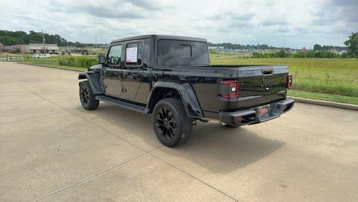 2023 Jeep Gladiator Overland