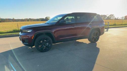 2025 Jeep Grand Cherokee L Laredo