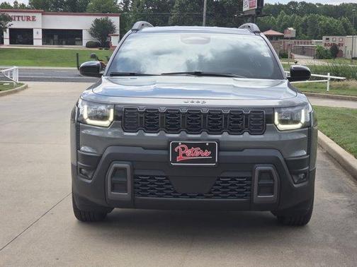 Sting Gray Clearcoat 2026 Jeep Cherokee LAREDO/LIMITED