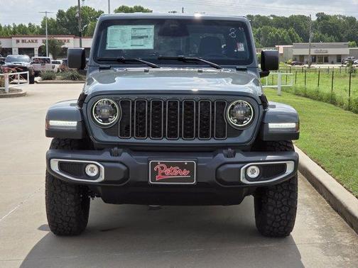 Anvil Clearcoat 2026 Jeep Gladiator Texas Trail