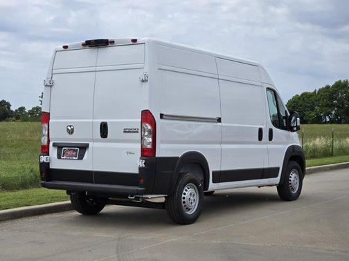 Bright White Clearcoat 2026 RAM ProMaster 2500 High Roof