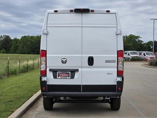 Bright White Clearcoat 2026 RAM ProMaster 2500 High Roof