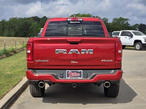 Molten Red Pearlcoat 2026 RAM 1500 Laramie