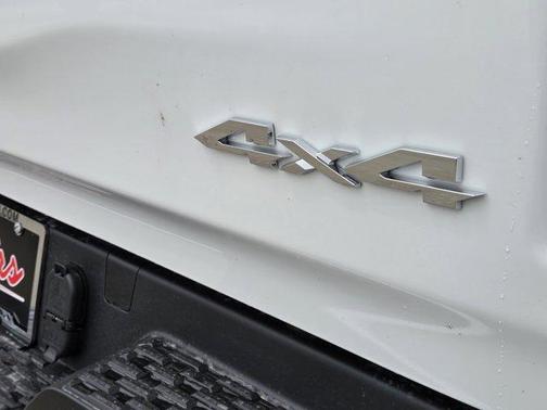 Bright White Clearcoat 2026 RAM 1500 Laramie