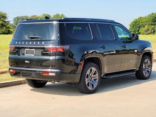 2025 Jeep Wagoneer Base