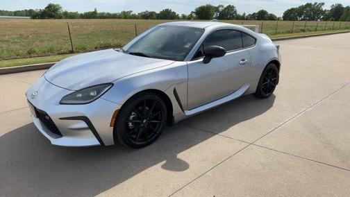 Pavement 2024 Toyota GR86 Premium