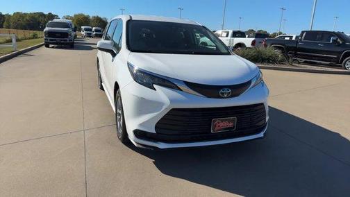 Ice 2024 Toyota Sienna LE