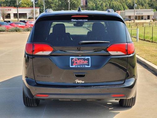 2020 Chrysler Pacifica Touring-L Plus
