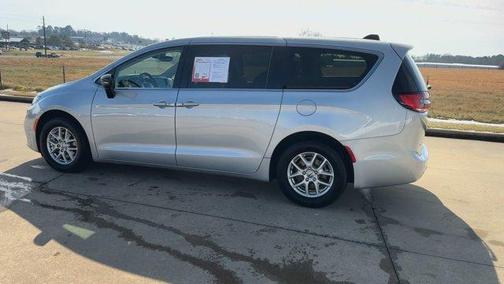 2024 Chrysler Pacifica Touring-L