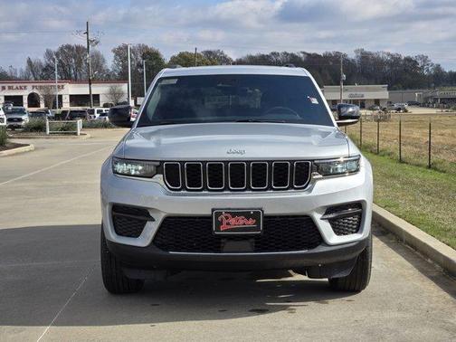 2025 Jeep Grand Cherokee Laredo X