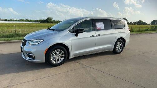 2024 Chrysler Pacifica Touring-L