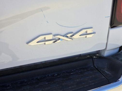 Bright White Clearcoat 2026 RAM 2500 Tradesman