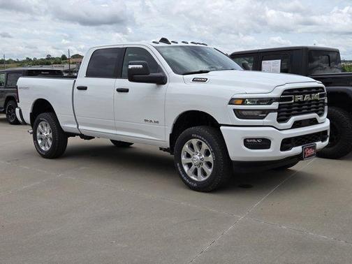 Bright White Clearcoat 2026 RAM 2500 Big Horn