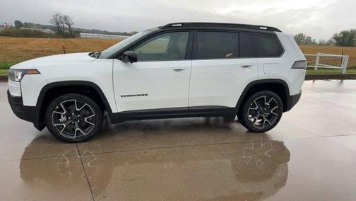 2026 Jeep Cherokee Overland