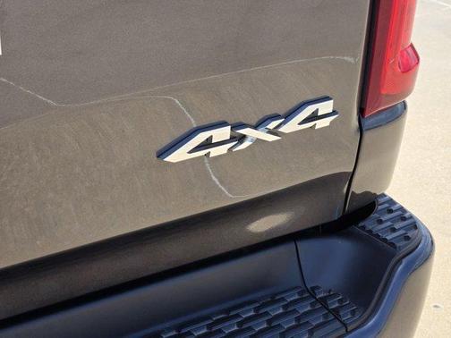 Granite Crystal Clearcoat Metallic 2026 RAM 1500 Big Horn