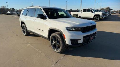 2025 Jeep Grand Cherokee L Laredo