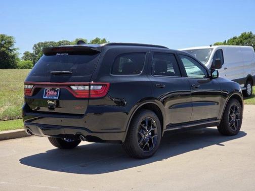 DB Black Clearcoat 2026 Dodge Durango GT Plus HEMI V8