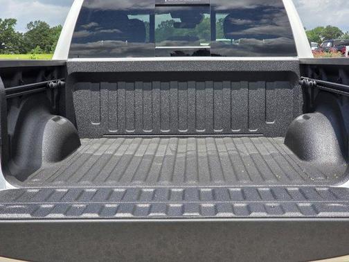 Bright White Clearcoat 2026 RAM 1500 Express