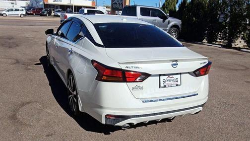 2020 Nissan Altima Platinum FWD