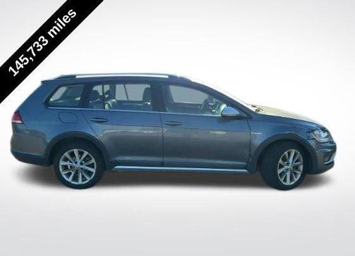 2019 Volkswagen Golf Alltrack TSI S