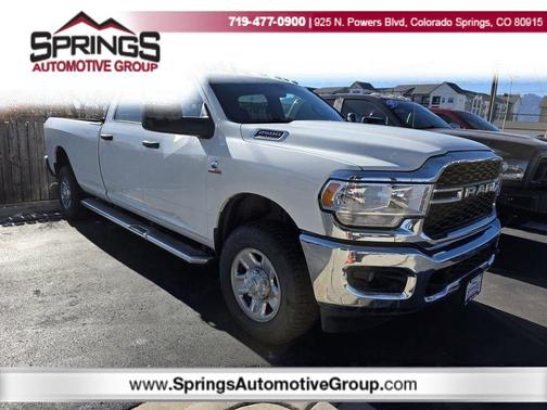 2023 RAM 2500 Tradesman Crew Cab 4x4 8' Box