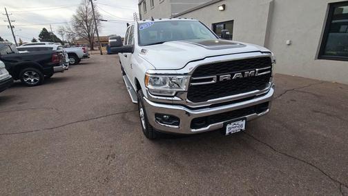 2023 RAM 2500 Tradesman Crew Cab 4x4 8' Box