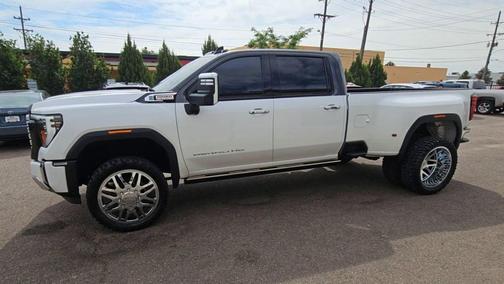 2024 GMC Sierra 3500 Denali
