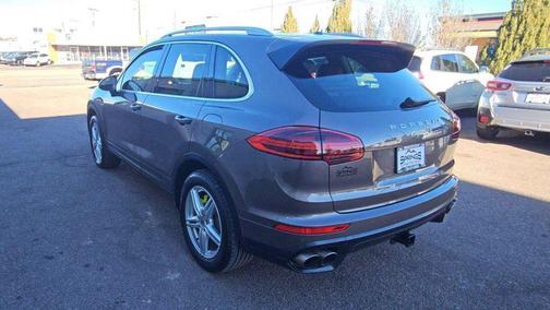2016 Porsche Cayenne Cayenne S E-Hybrid