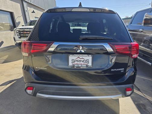 2018 Mitsubishi Outlander SE