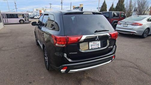 2018 Mitsubishi Outlander SE