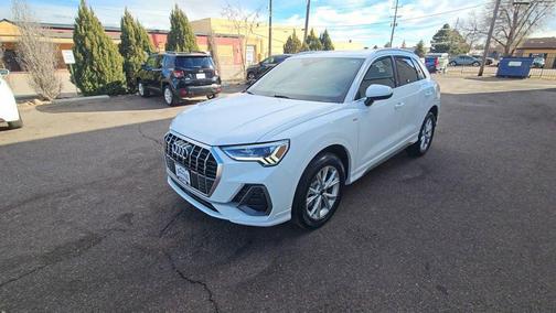 2024 Audi Q3 Premium 45 TFSI S line quattro Tiptronic