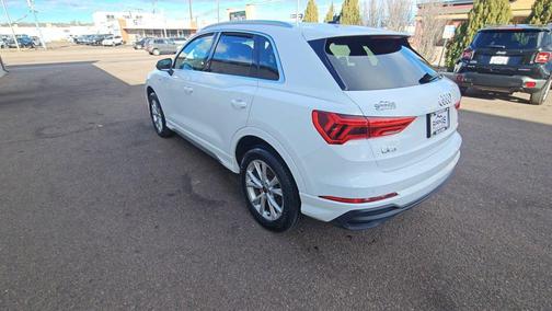 2024 Audi Q3 Premium 45 TFSI S line quattro Tiptronic
