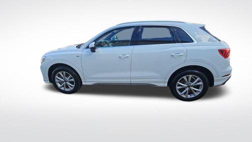 2024 Audi Q3 Premium 45 TFSI S line quattro Tiptronic