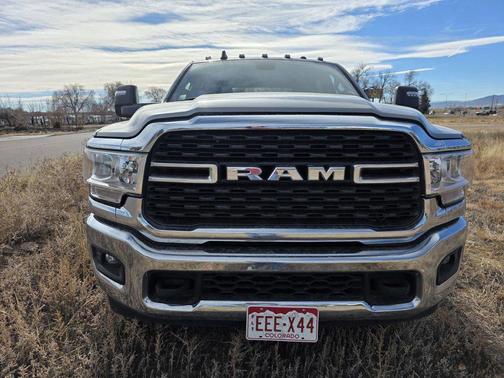 2024 RAM 3500 Big Horn Crew Cab 4x4 8' Box