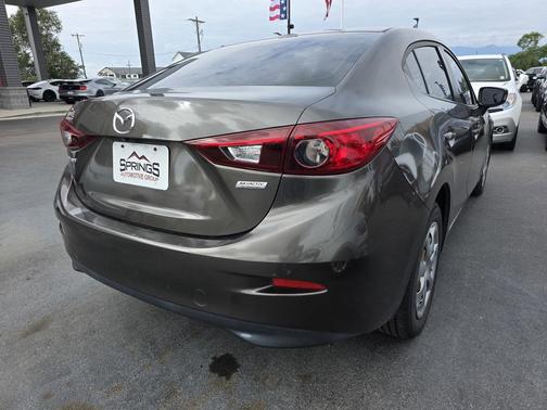 2016 Mazda Mazda3 i Sport