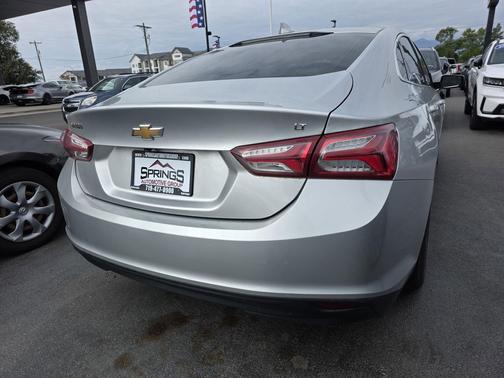 2021 Chevrolet Malibu FWD LT
