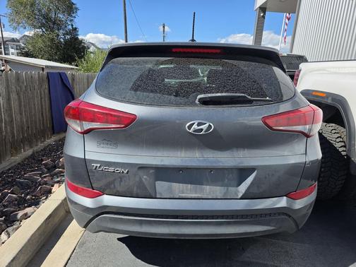 2016 Hyundai TUCSON SE
