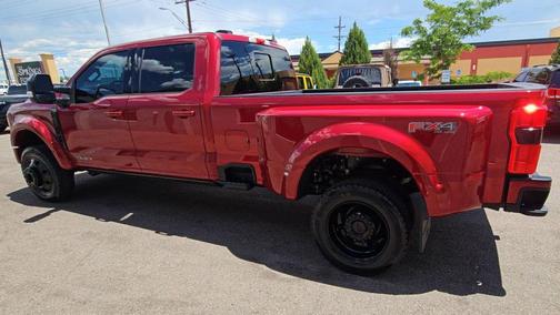 2025 Ford F-450 Platinum