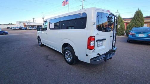 2016 Nissan NV Passenger NV3500 HD SL V8