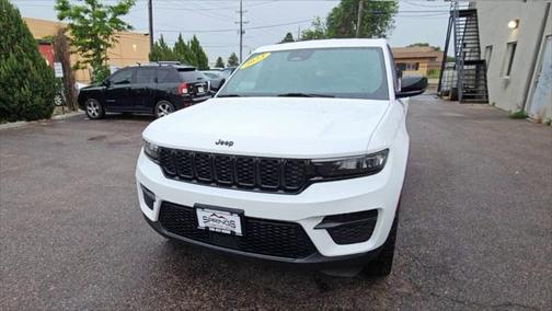 2023 Jeep Grand Cherokee Altitude