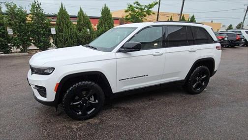 2023 Jeep Grand Cherokee Altitude