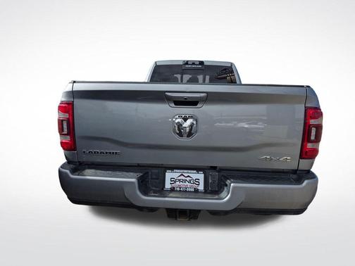 2024 RAM 3500 Laramie Crew Cab 4x4 8' Box