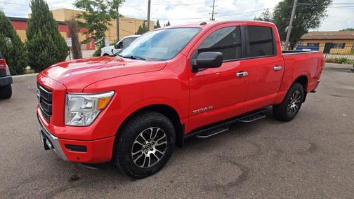 2021 Nissan Titan SV
